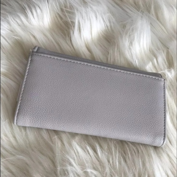 Jessica Simpson Wallet - Picture 2 of 5